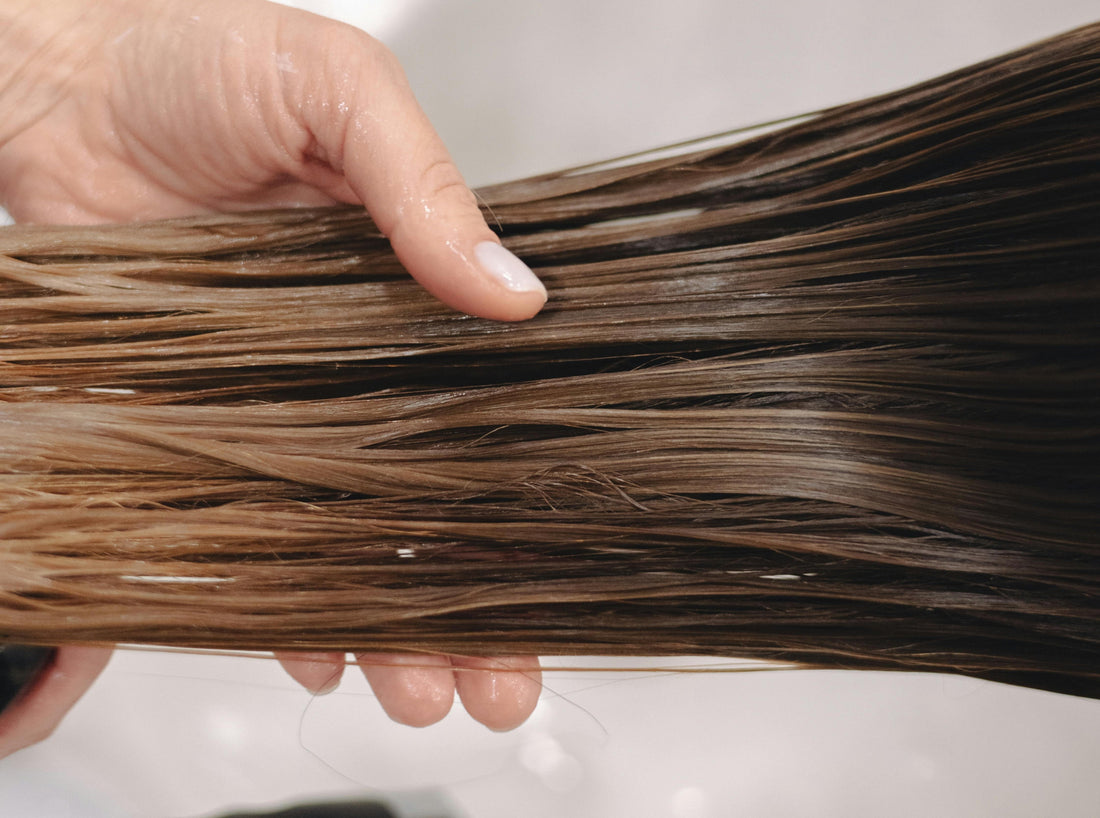 How to Wash Clip-in Hair Extensions? 丨Do's & Don'ts